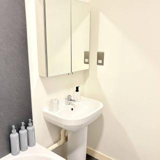 York City Centre Flat with View - 2