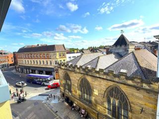 Modern 2-Bed Apartment in York City Centre - Walk to Christmas Market and Top Attractions - 0