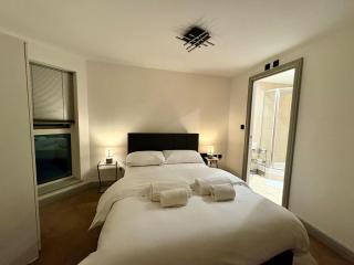 Modern 2-Bed Flat in York City Centre - Steps from Christmas Market - 8