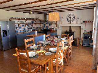 Gite de Nanteuil, 10-13 personnes, piscine - 2