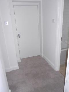 The OXTED high street studio - 5