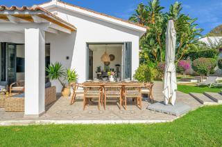 The Secret Garden Villa by Finest Rentals - 3