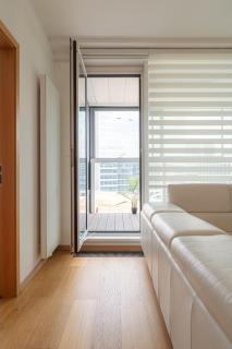 Downtown apartment in the heart of the new city center, 4 guests, parking - 6