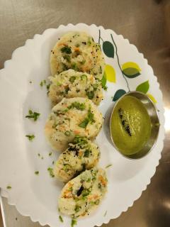 Shri Hanuman Vatika Homestay - 8