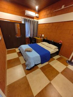 Private Nature Bungalow with Large Outdoor Area - 2