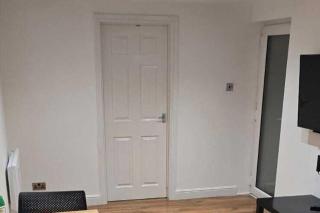 Milton Keynes Studio 2 Minute drive to City Centre - 7