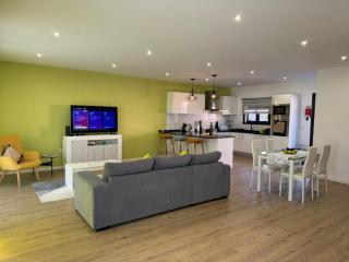 D - DELIGHTFUL Cottage - 4