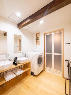 ひとあかり 東山 Hitoakari Higashiyama-A Warm and Modern Machiya Stay - 3