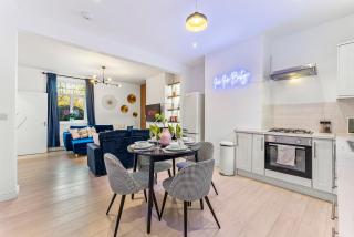 The Bakewell Retreat - Hot tub - Pets - Sleeps 9 - 4