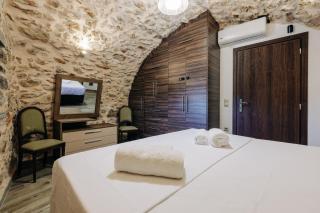 Domus Grande Avgonima - Medieval House with Balcony - 9