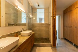 Exclusive beachfront duplex with lagoon view - 4