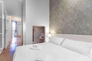 San Polo Apartment with Balcony - 1