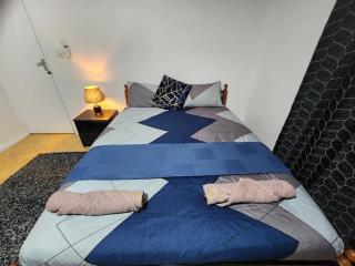 Jetsetter's Guest House - 8