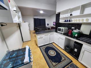 Jetsetter's Guest House - 7