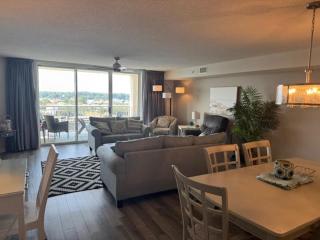 Yacht Club 2-802 - 8