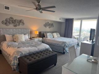 Yacht Club 2-802 - 1