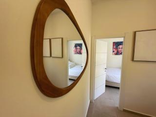 Cozy Getaway One Bed With Balcony On Ben Yehuda Blvd - 6