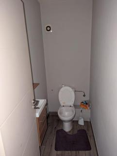 T2 meublé calme et sécurisé en centre ville - 2