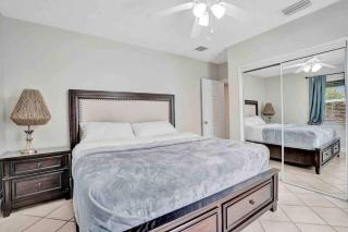 Cozy three bedroom near Hollywood beach - 2