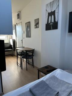 Cozy Studio on Metro - 7