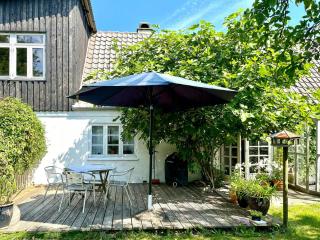 Artist's House In First Row By Smålandshavet - 7