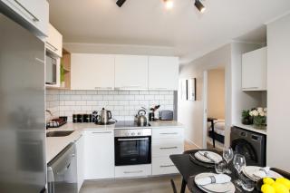 212 Seahorse - Spacious 2 Bedroom Premium Unit - 3