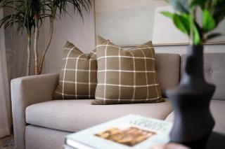 212 Seahorse - Spacious 2 Bedroom Premium Unit - 2