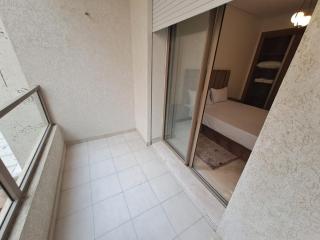 Perfect Location! Train Station & Corniche Nearby - 4