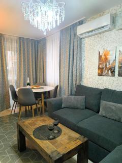 Snowflake in Royal Park, Shuttle, SPA - 2