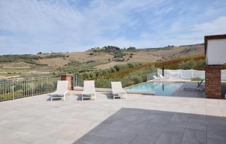 Cozy Home In Rodi Milici With Wifi - 6