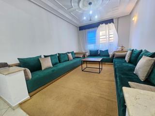 Appartement En Face la Gare de Train TGV - 3