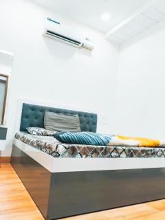 Luxury villa hotel and retro - 3