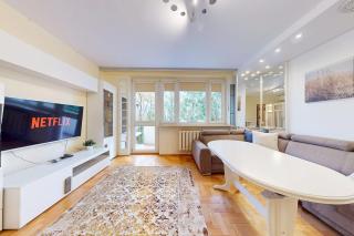 Cozy Stay Mokotow Apartment With Balcony - 4