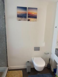 Stylish & Spacious 2BR 2BA, 02 Greenwich - 3