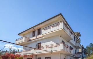 1 Bedroom Amazing Apartment In Briatico - 5