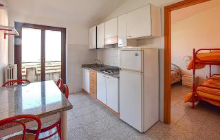 1 Bedroom Amazing Apartment In Briatico - 9