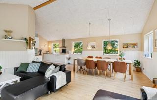 Gorgeous Home In Farsø With Wifi - 7