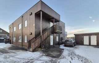 Awesome Apartment In Finnås With House Sea View - 1