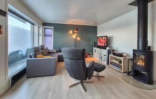 Awesome Apartment In Finnås With House Sea View - 8