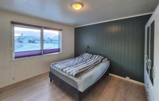 Awesome Apartment In Finnås With House Sea View - 6