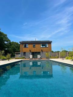 Modern Home with Large Pool & Cosy Wood Burner - 0