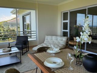 7 Belair - Beverley Hills Estate - BALLITO - 4