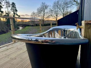 Luxury eco retreat cabins in Shropshire - 2