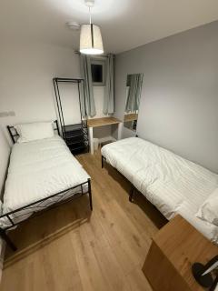 3BR Flat Near Station - 7