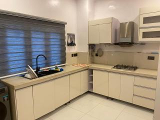 The Roomist shortlet apartment - 5