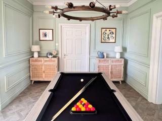 Luxury coastal retreat with sea views - 6