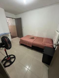 Acogedora Casa Cerca Del Graffiti De La Comuna 13 - 3