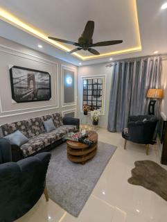 A to Z Comfort Apartments - 2