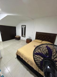 Acogedora Casa Cerca Del Graffiti De La Comuna 13 - 1