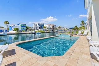 Gorgeous 6 Bedroom New Build 261 Carolina Ave- Heated Pool home - 8